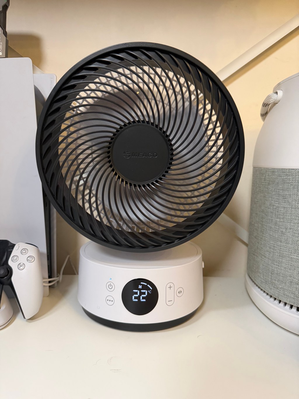 Meaco Sefte 8” Desk Fan Review – A Must-Have for Summer Gaming&nbsp;Setups